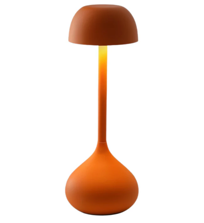 Capella – Elegant and inspired by the bright star, while hinting at the cap